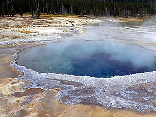 download Yellowstone National Park Screensaver