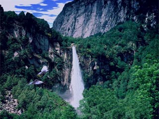 download 3D Mountain Waterfall Screensaver