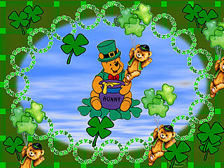 download Pooh In Green Screensaver